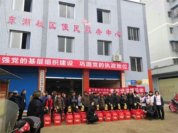垫江县红十字会关于“增强党的基础层组织建设，巩固党的执政地位”活动